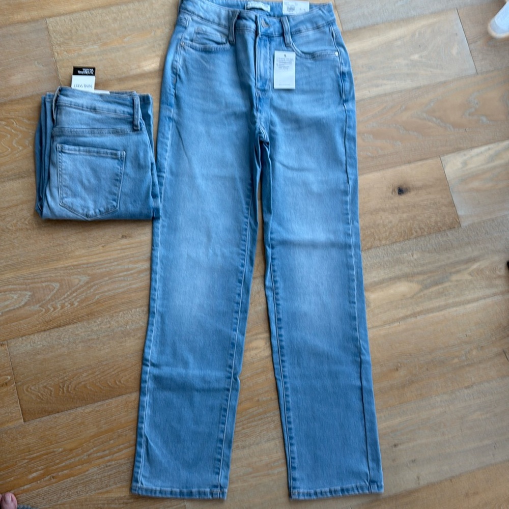 NWT Nine West 2 slim straight jeans sculpting denim light blue stretch 29” ins